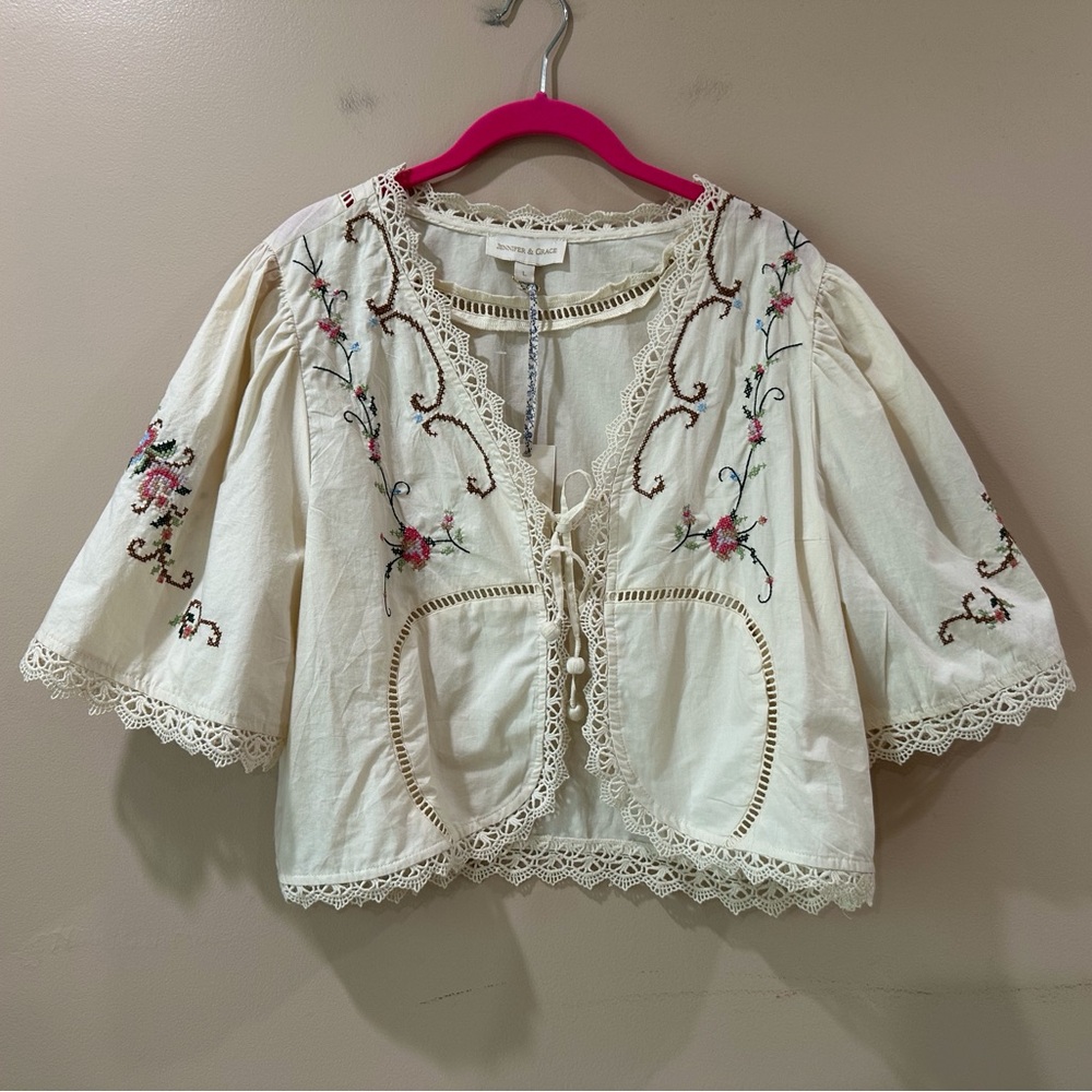 NWT Jennifer Grace Nude Tie Top Floral Embroidered Cottagecore Boho Womens L